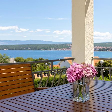 And Charming Apartment In Vantacici Malinska Εξωτερικό φωτογραφία