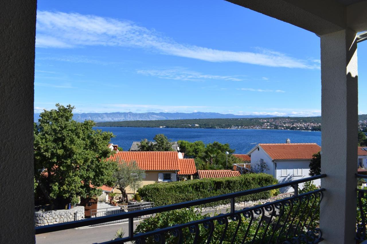 And Charming Apartment In Vantacici Malinska Εξωτερικό φωτογραφία