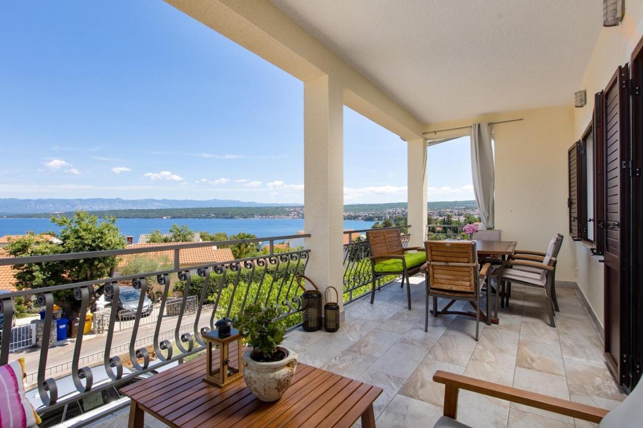 And Charming Apartment In Vantacici Malinska Εξωτερικό φωτογραφία