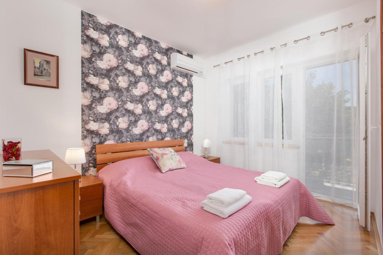 And Charming Apartment In Vantacici Malinska Εξωτερικό φωτογραφία